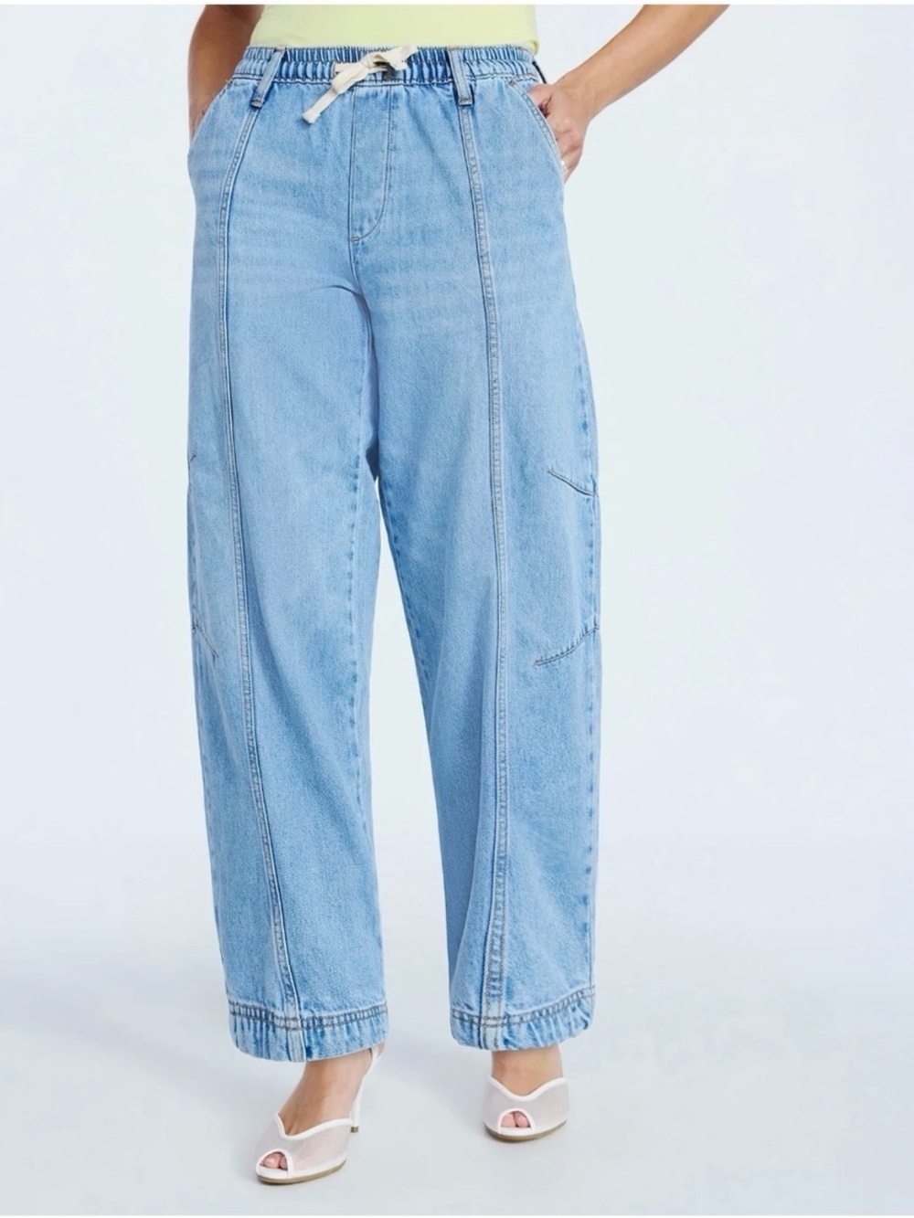 NWT Scoop Pull-On Cropped Barrel Jeans L 12 - 14